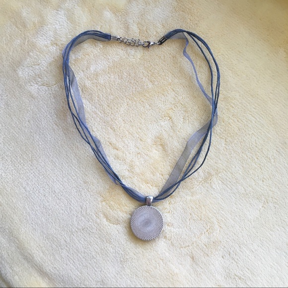 Abstract geometric pendant - Picture 3 of 4